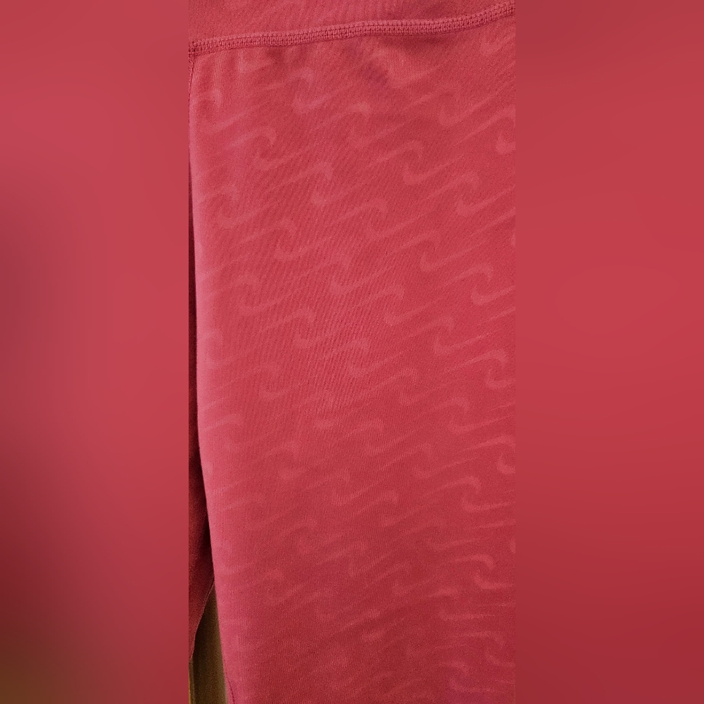 Nike Dry-Fit Salmon Nike Logo Leggings Sz Small 24.5 in inseam - Picture 2 of 5